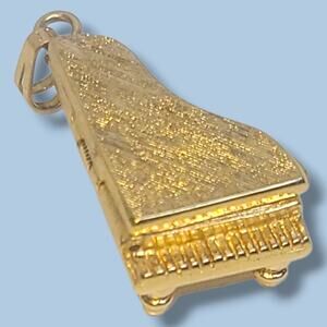 Vintage Monet Signed Gold Tone Piano Charm Movable Lid